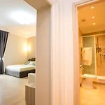 Bq House Castello Luxury 3*