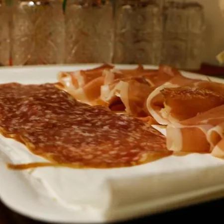 Bq House Castello Luxury Bed & Breakfast 2*