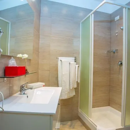 Bq House Castello Luxury Bed & Breakfast 2*