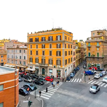 Bq House Castello Luxury Bed & Breakfast 2*