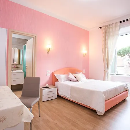לינה וארוחת בוקר Bq House Castello Luxury רומא