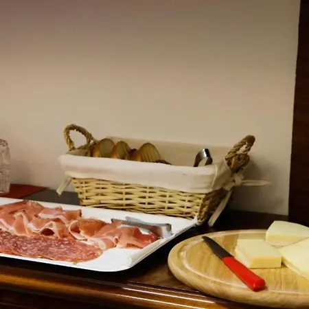 Bq House Castello Luxury Nocleg ze śniadaniem Rzym